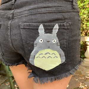 HAND-PAINTED TOTORO SHORTS!